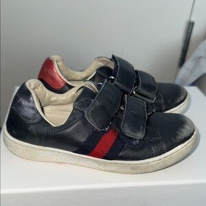 Gucci Kids Navy Blue Sneakers with Red Accents